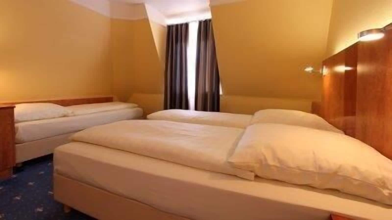 Aparthotel Astro - Nichtraucherhotel Stuttgart Bagian luar foto