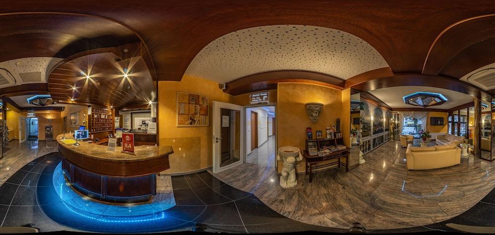 Aparthotel Astro - Nichtraucherhotel Stuttgart Bagian luar foto