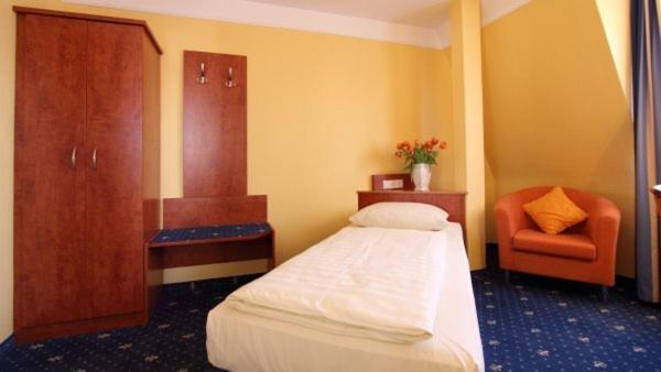 Aparthotel Astro - Nichtraucherhotel Stuttgart Bagian luar foto